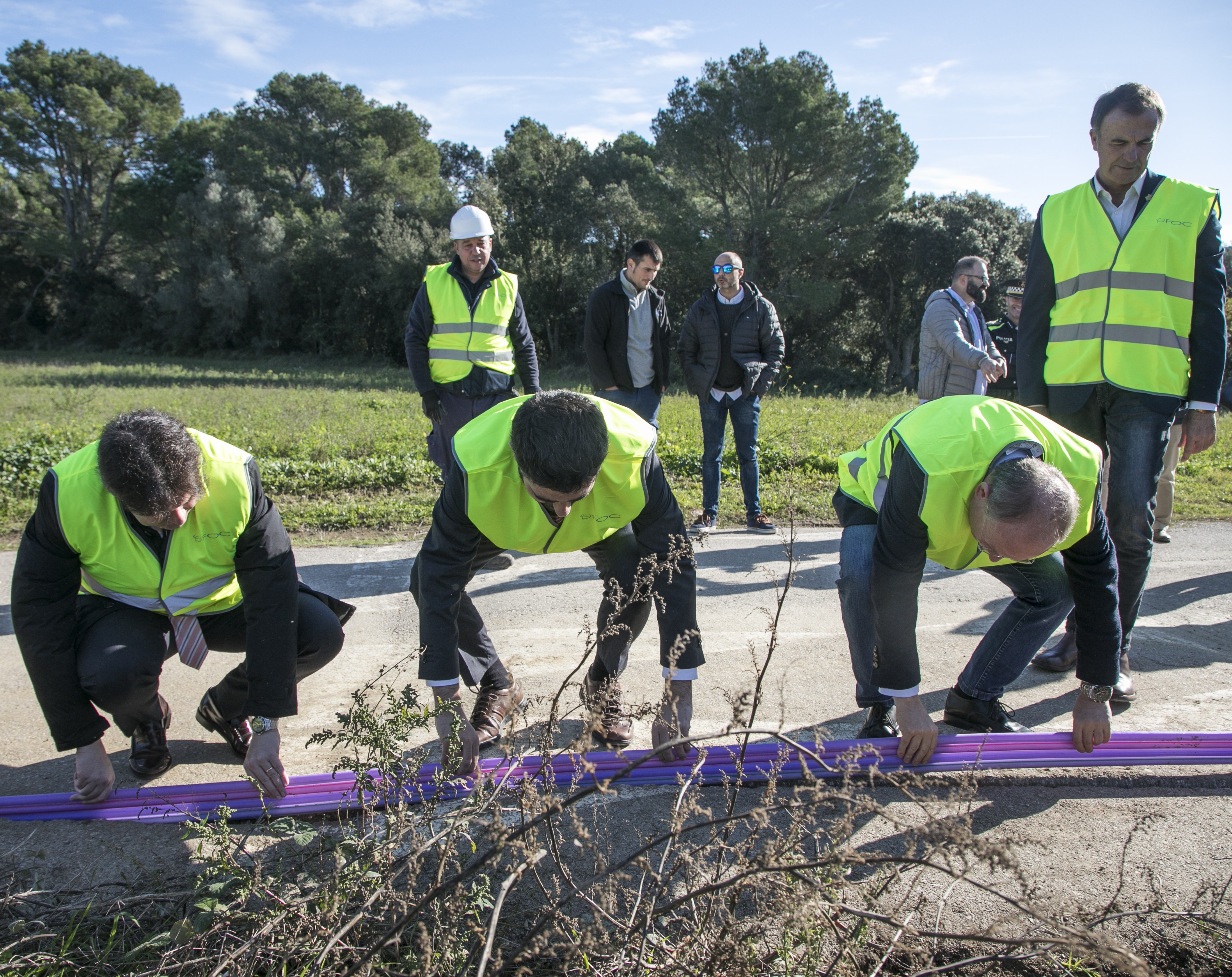El conveni de colaboració entre l’Ajuntament de Begur i la Generalitat permet el desplegament de la fibra de Xarxa Oberta fins al municipi